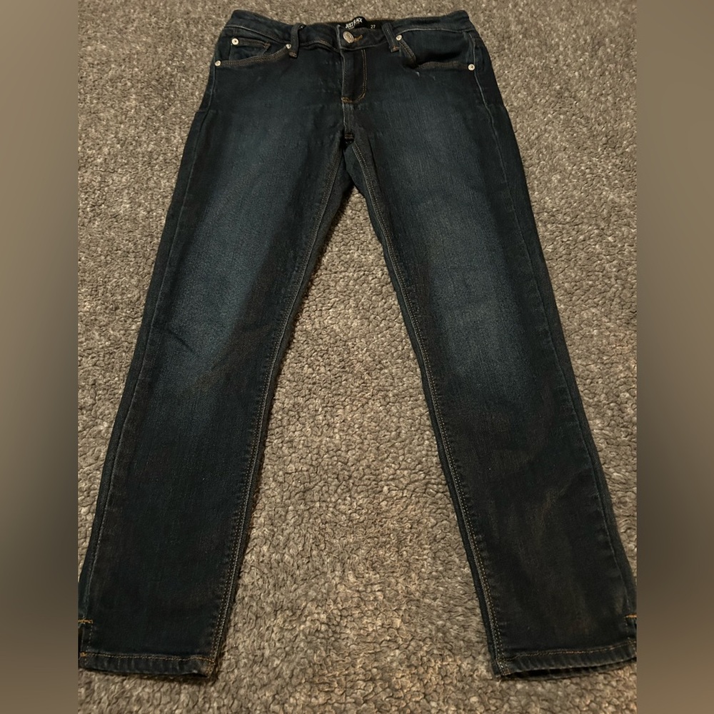 Buckle Just Black Ankle Jeans
